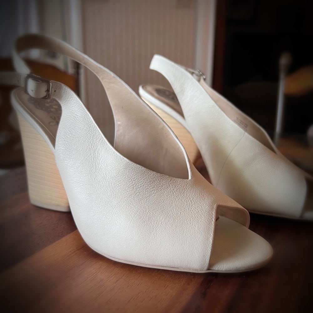 Vince Camuto Ivory heels